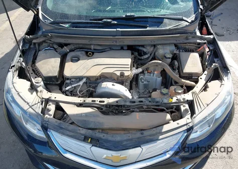 2018 Chevrolet Volt Premier z USA, uszkodzony, nr VIN 1G1RB6S56JU115461